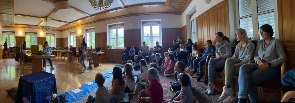 Öffentliche Bücherei der Pfarre und Gemeinde Helfenberg